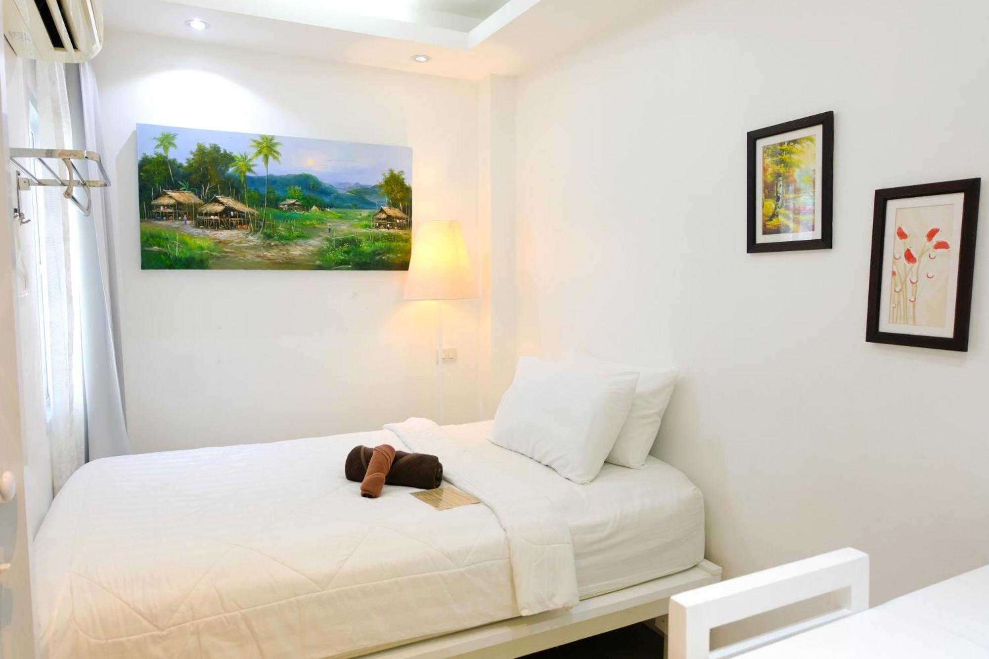 Hotell Baanpoon 2*