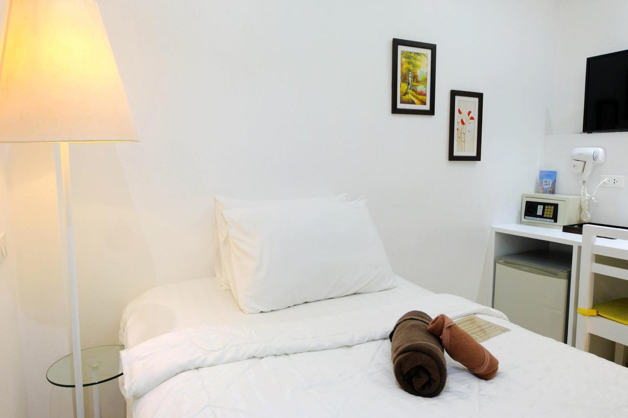 Hotell Baanpoon 2*